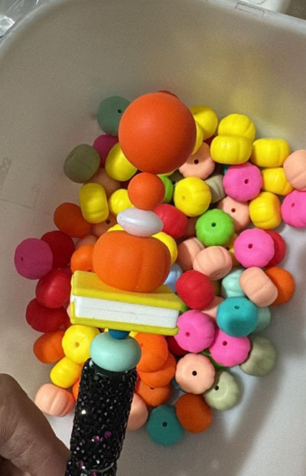 Silicone pumpkin beads