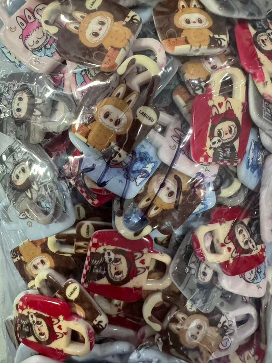 labubu hand bag beads