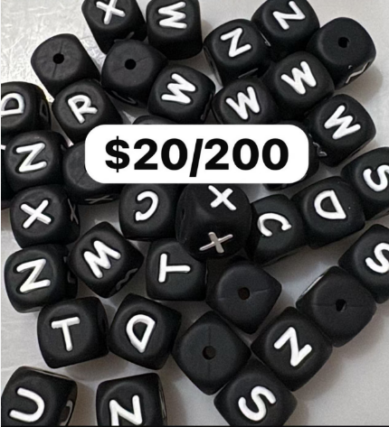 Silicone square letter beads